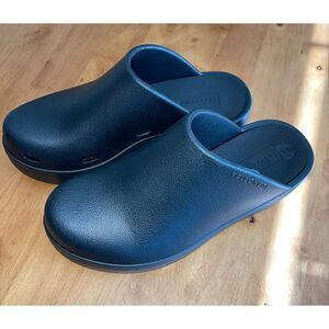 Zippy Black Clogg shoes by Yellow box  - size 8‎